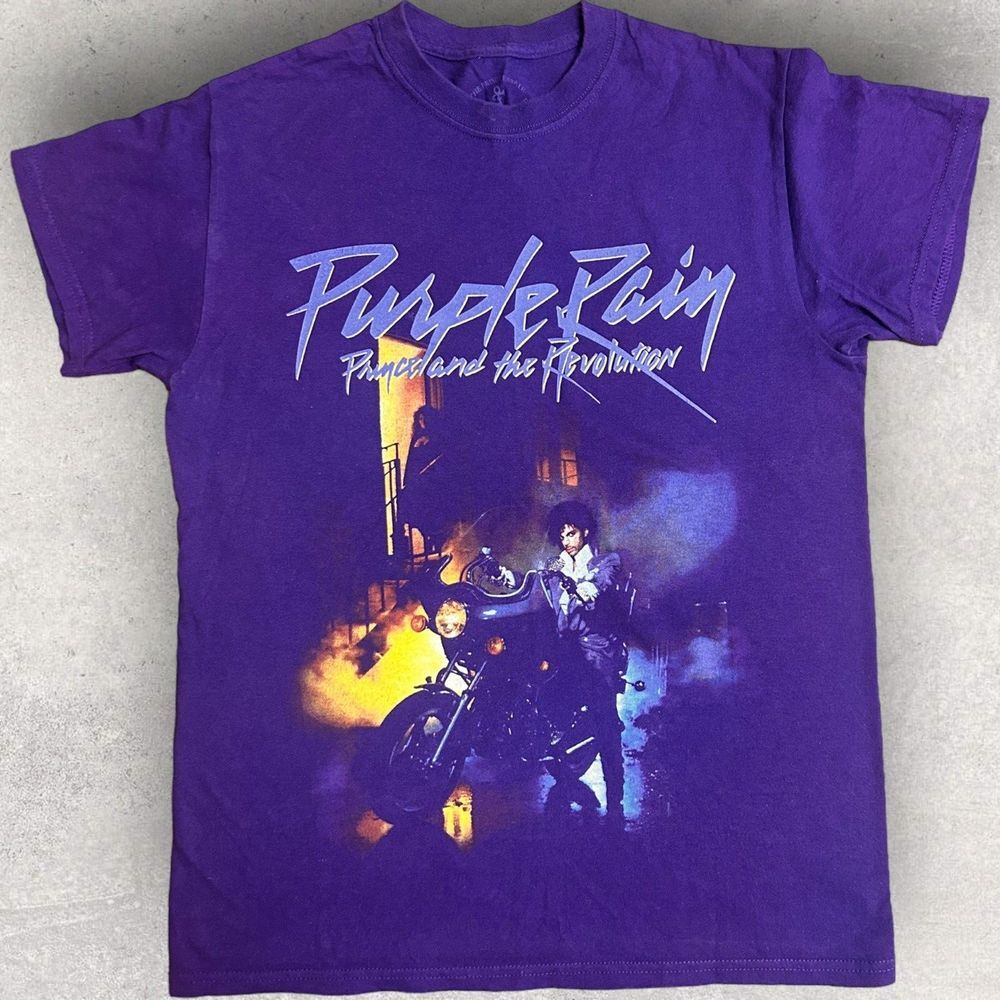 Purple Rain Prince and the Revolution T-Shirt Short Sleeve Size Small Purple